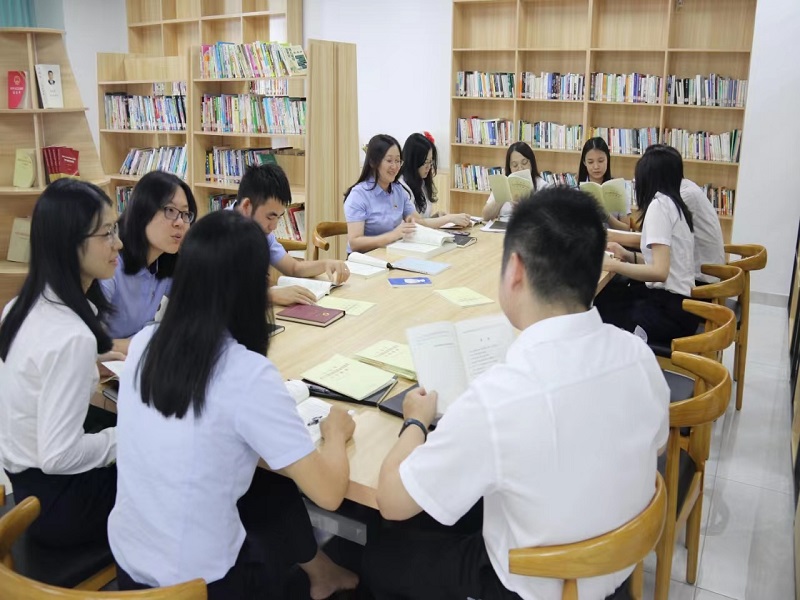 1707298827821519.jpg 职工书屋图片3.jpg