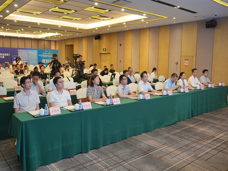 1727683357777153.jpg 比赛活动现场2.jpg